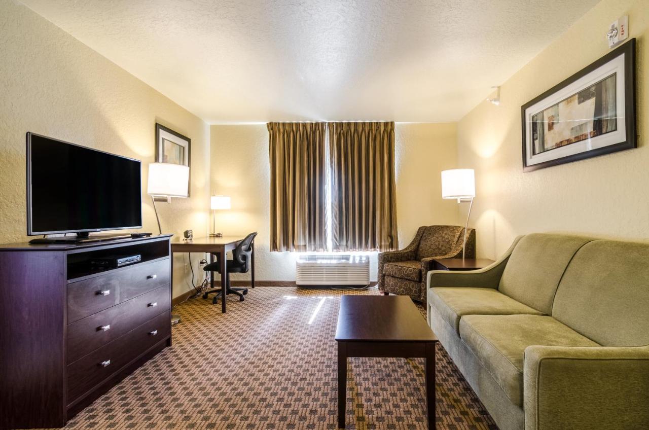 Cobblestone Inn & Suites Cambridge Экстерьер фото