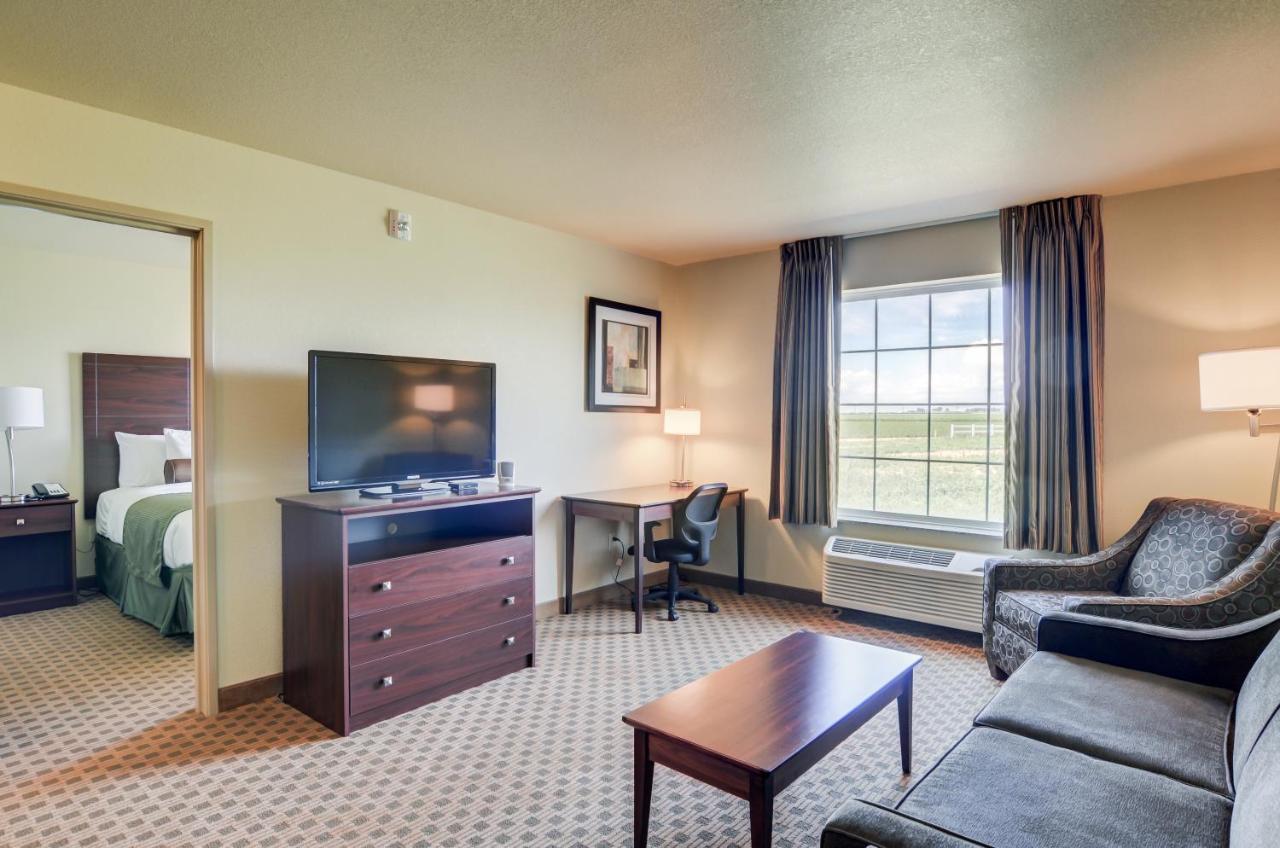 Cobblestone Inn & Suites Cambridge Экстерьер фото