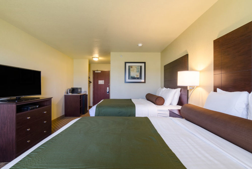 Cobblestone Inn & Suites Cambridge Экстерьер фото